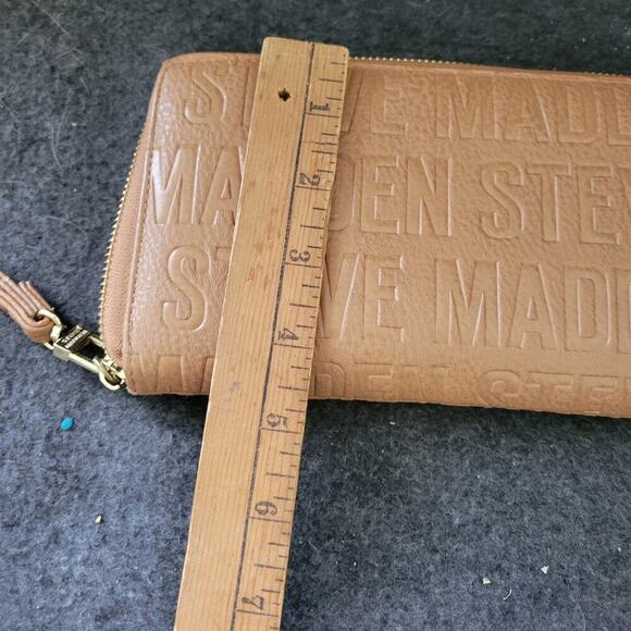 Steve Madden wallet‎ embossed tan - Picture 6 of 7
